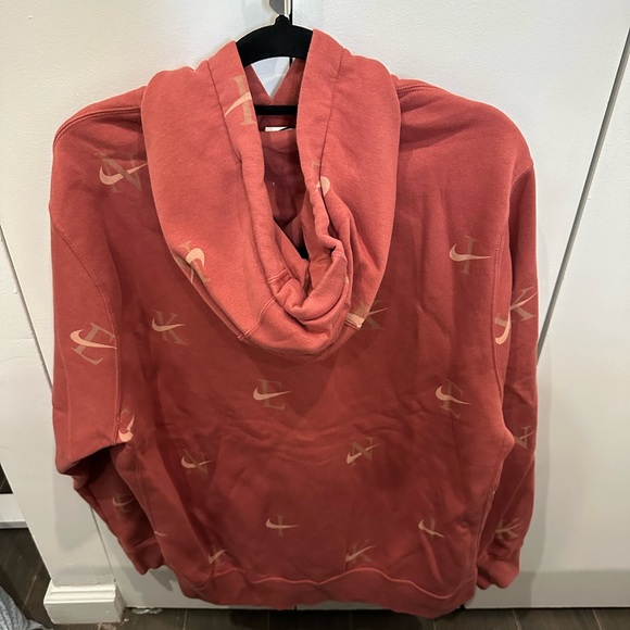 Nike Sweatshirt - Picture 2 of 2